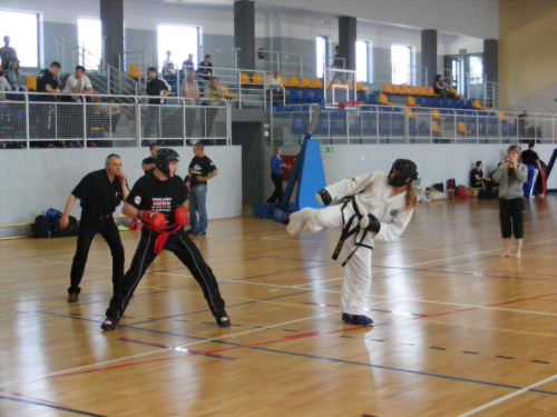 Dołącz do KOW Fight Zone ! więcejna www.fightzone.pl oraz na www.elstarkteam.pl #elstark #wejherowo #kickboxing #karate #luzino #FightZone
