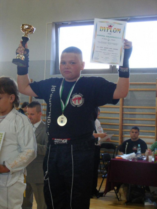 Dołącz do KOW Fight Zone ! więcejna www.fightzone.pl oraz na www.elstarkteam.pl #elstark #wejherowo #kickboxing #karate #luzino #FightZone