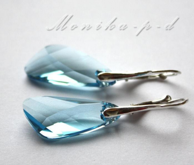 805. SWAROVSKI Wing Aquamarine - kolczyki 4cm
kryształy23mm
bigle srebro