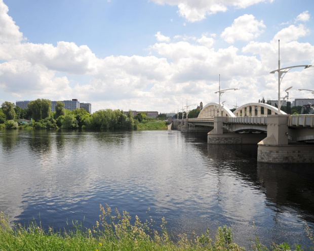 Fala powodziowa w Poznaniu widziana z okolic mostu Św. Rocha