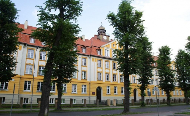 Moje miasto -
Budynek w którym mieści się Liceum Ogólnokształcące i Gimnazjum.