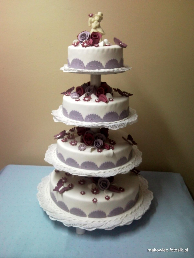 12- kg tort biało -wrzosowo-fioletowy #tort #wrzos #kościół #wesele #impreza