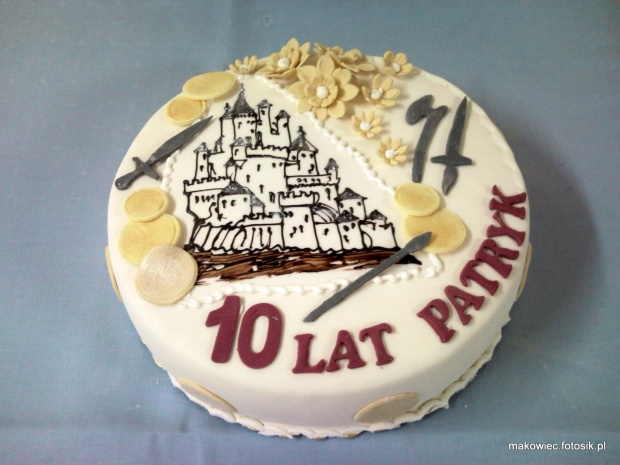 Tort dla 10 letniego Patryka #rycerz #tort #zamek #monety #dukaty #średniowiecze