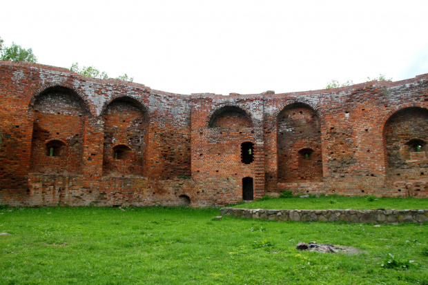 Moje miasto -
Zamek - dziedziniec.