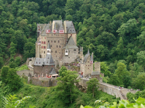 Burg Eltz #Burg #Eltz #Zamek #Niemcy #rzeka #las