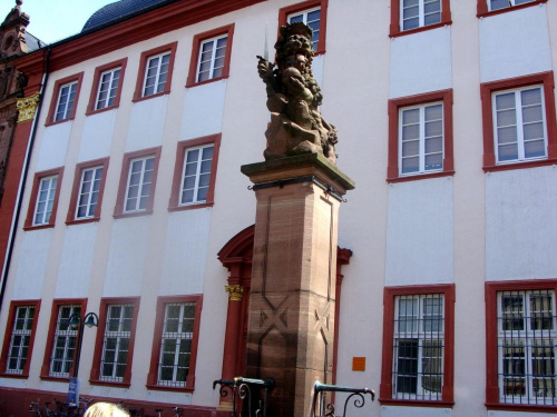 Uniwersytet Ruprechta-Karola w Heidelbergu - najstarsza niemiecka wyższa uczelnia #MIASTA #NIEMCY #HEIDELBERG