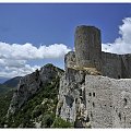 Ruiny zamku Peryreperteuse w Pirenejach. Francja. Niedaleko Perpignan.