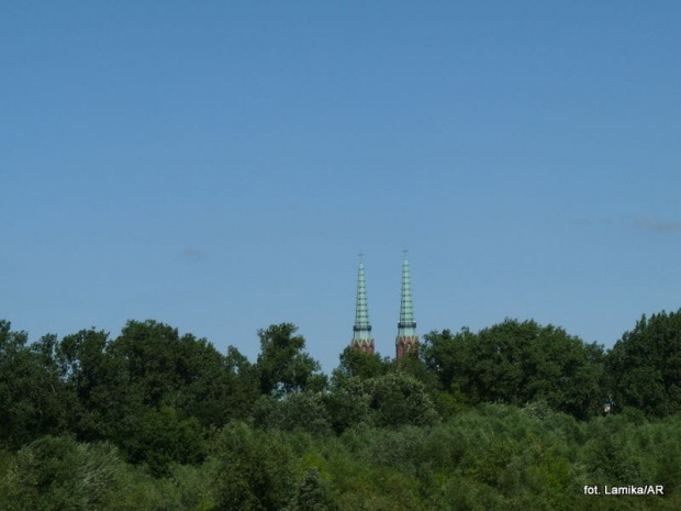 Święto Wisły - widok na wieże kościoła św. Floriana