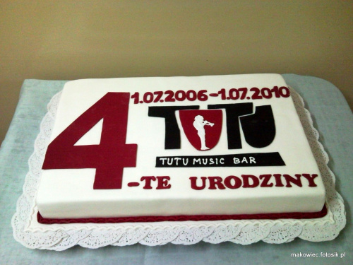 4 - te urodziny restauracji TUTU #tort #firmowy #firma #logo #urodziny