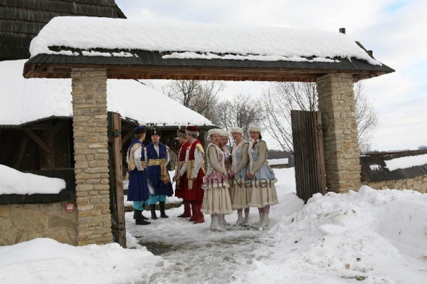 luty'2010 - plener ZTL Sanok w skansenie (zdjęcia Zygmunta Natera) #plener #luty #skansen #ZTLSANOK