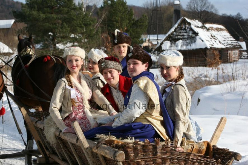 luty'2010 - plener ZTL Sanok w skansenie (zdjęcia Zygmunta Natera) #plener #luty #skansen #ZTLSANOK