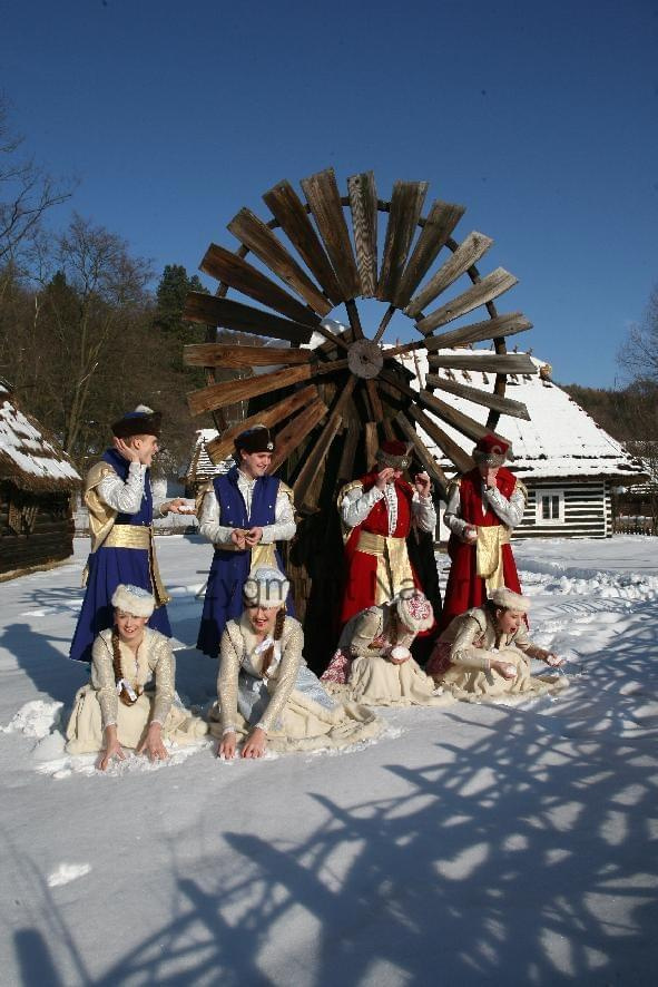 luty'2010 - plener ZTL Sanok w skansenie (zdjęcia Zygmunta Natera) #plener #luty #skansen #ZTLSANOK