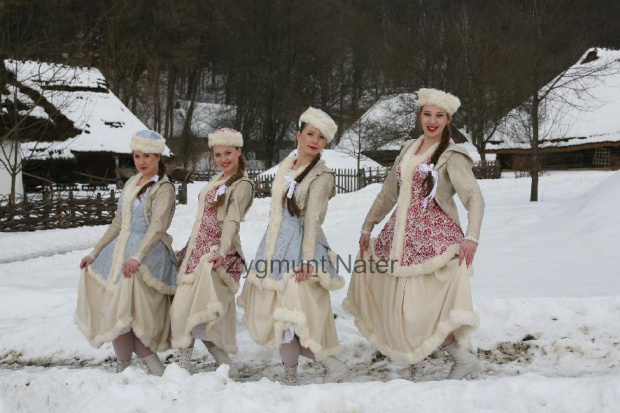 luty'2010 - plener ZTL Sanok w skansenie (zdjęcia Zygmunta Natera) #plener #luty #skansen #ZTLSANOK