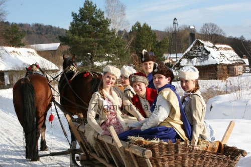 luty'2010 - plener ZTL Sanok w skansenie (zdjęcia Zygmunta Natera) #plener #luty #skansen #ZTLSANOK