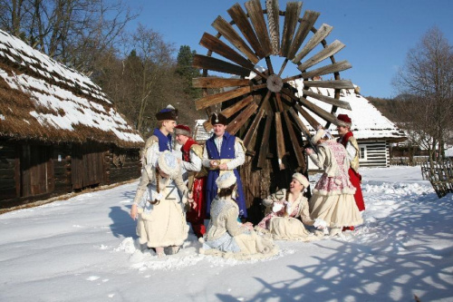 luty'2010 - plener ZTL Sanok w skansenie (zdjęcia Zygmunta Natera) #plener #luty #skansen #ZTLSANOK