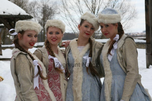 luty'2010 - plener ZTL Sanok w skansenie (zdjęcia Zygmunta Natera) #plener #luty #skansen #ZTLSANOK