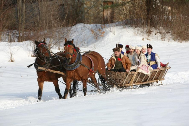 luty'2010 - plener ZTL Sanok w skansenie (zdjęcia Zygmunta Natera) #plener #luty #skansen #ZTLSANOK