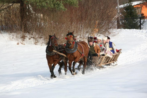 luty'2010 - plener ZTL Sanok w skansenie (zdjęcia Zygmunta Natera) #plener #luty #skansen #ZTLSANOK