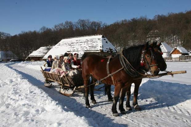 luty'2010 - plener ZTL Sanok w skansenie (zdjęcia Zygmunta Natera) #plener #luty #skansen #ZTLSANOK