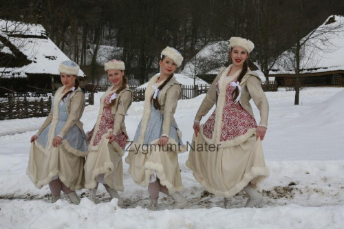 luty'2010 - plener ZTL Sanok w skansenie (zdjęcia Zygmunta Natera) #plener #luty #skansen #ZTLSANOK