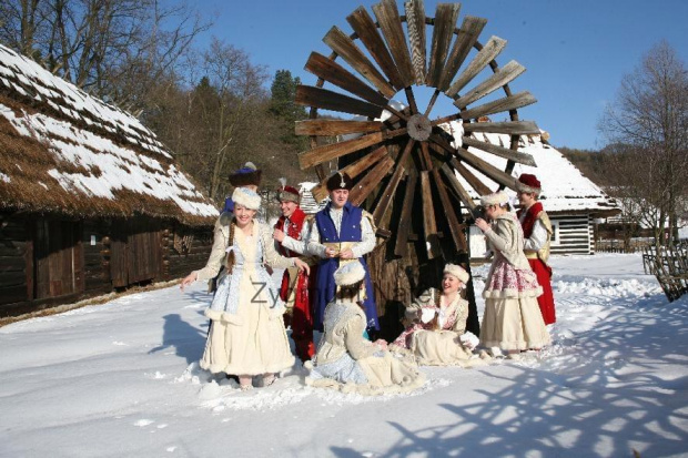 luty'2010 - plener ZTL Sanok w skansenie (zdjęcia Zygmunta Natera) #plener #luty #skansen #ZTLSANOK