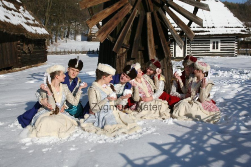 luty'2010 - plener ZTL Sanok w skansenie (zdjęcia Zygmunta Natera) #plener #luty #skansen #ZTLSANOK