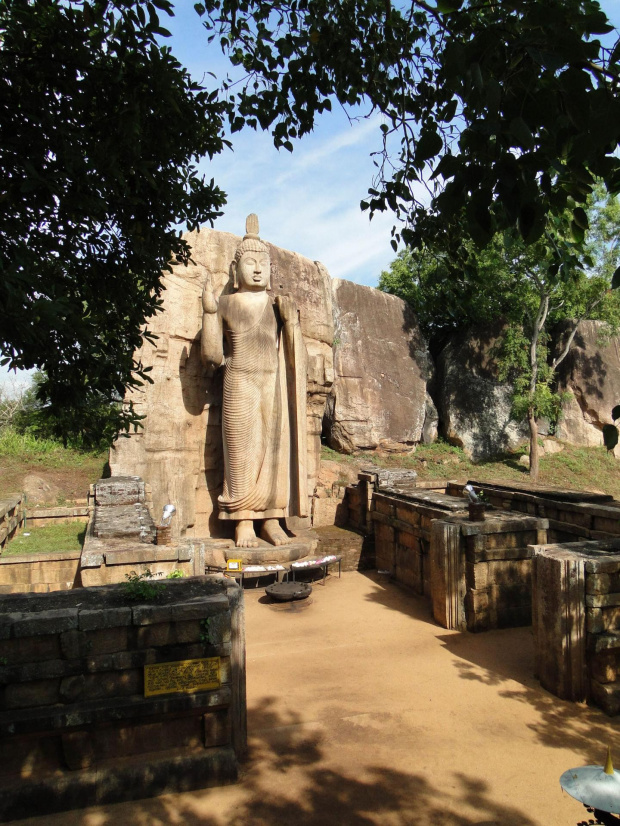 Budda Aukana