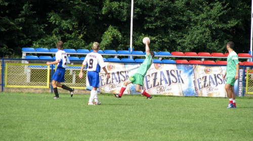 Pogoń Leżajsk - Orzeł Przeworsk (juniorzy starsi), sparing, 07.08.2010 r. #orzeł #przeworsk #orzel #OrzełPrzeworsk #lezajsk #leżajsk #pogon #pogoń #PogońLeżajsk #lezajsktm #PiłkaNożna #sport #JuniorzyStarsi #juniorzy