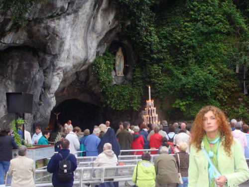 LOURDES-GROTA OBJAWIEŃ #LOURDES #MIASTA #BAZYLIKI