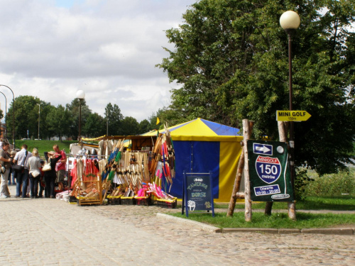 Tradycja i nowoczesność ... w Końcu nawet fani Krzyżaków muszą miec rozrywkę ...