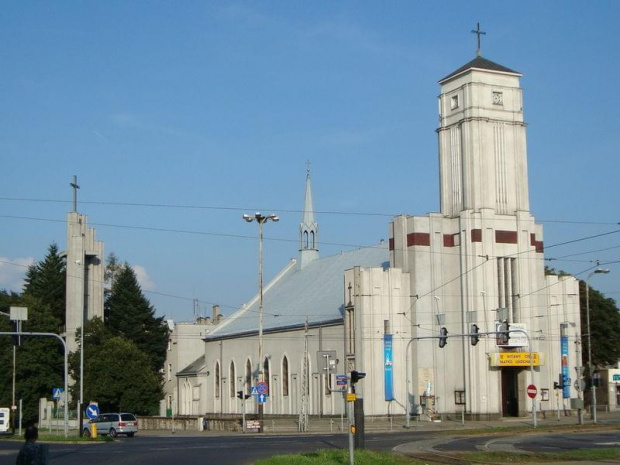 Biały kościół na Górnej.