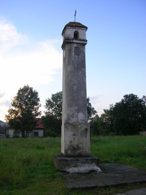 Paszkówka (małopolskie)- obelisk, kolumna