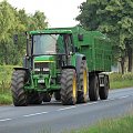 #żniwa #kombajn #traktor #ciągnik #przyczepa #zboże #snopki