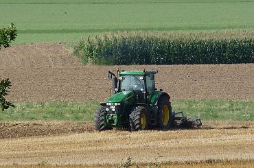 #JohnDeere #JD7820 #traktor #ciągnik #kultywator #ziemia