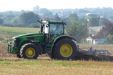 #JohnDeere #JD7820 #traktor #ciągnik #kultywator #ziemia