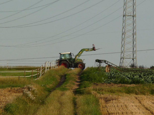 #żniwa #Fendt #traktor #ciągnik #snopki #presa #Claas #słoma