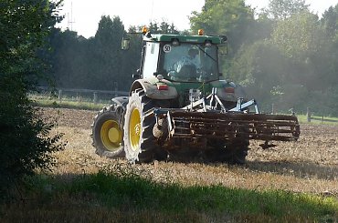 #JohnDeere #JD7820 #traktor #ciągnik #kultywator #ziemia