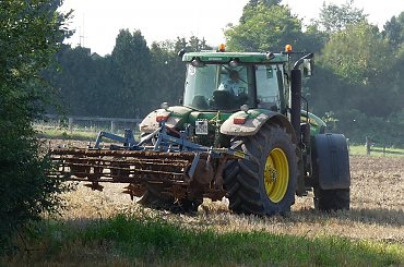 #JohnDeere #JD7820 #traktor #ciągnik #kultywator #ziemia