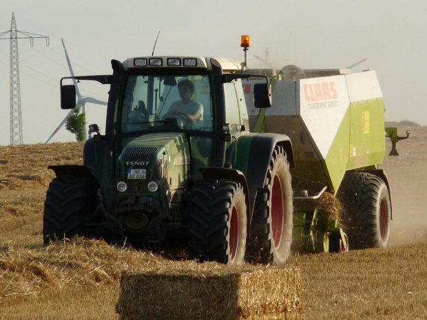 #żniwa #Fendt #traktor #ciągnik #snopki #presa #Claas #słoma