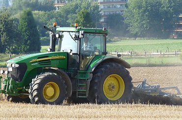#JohnDeere #JD7820 #traktor #ciągnik #kultywator #ziemia