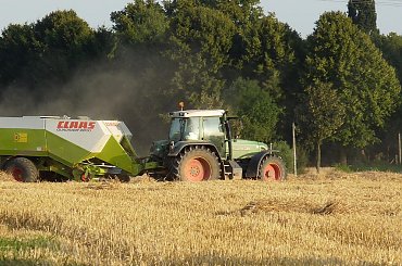 #żniwa #Fendt #traktor #ciągnik #snopki #presa #Claas #słoma