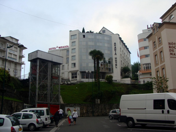 LOURDES,-ULICE MIASTA #LOURDES #MIASTA #BAZYLIKI