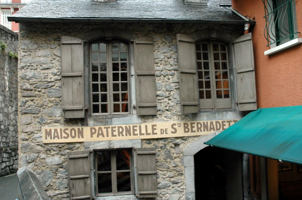 Francja-Lourdes dom rodzinny Bernadetty #LOURDES #MIASTA #BAZYLIKI