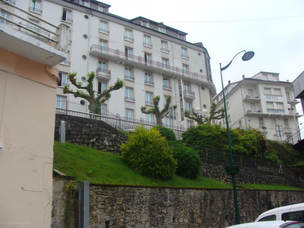 LOURDES,-ULICE MIASTA #LOURDES #MIASTA #BAZYLIKI