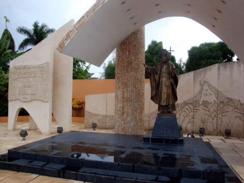 Santa Clara - jedyny Pomnik Jana Pawła II wybudowany po wizycie papieża na Kubie #Kuba #SantaClara