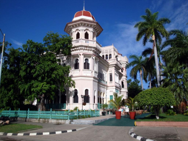 Cienfuegos - Palacio de Valle. Pałac łączący styl wenecki, neogotycki i neomauretański. Piękny jest! :) Obecnie restauracja #Kuba #Cienfuegos