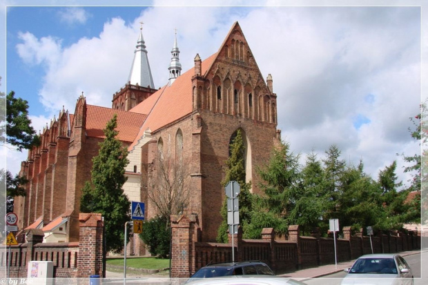 Chełmno, dawna Fara z lat 1280-1320. Wśród cennego wyposażenia m.in. relikwie św. Walentego. #Chełmno #miasta #zabytki #zwiedzanie #wakacje
