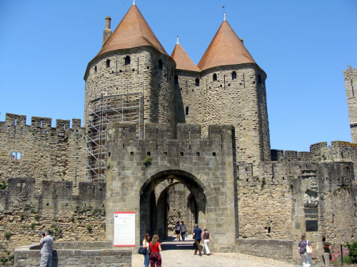 Carcassonne - potężne mury #CARCASSONNE #MIASTA