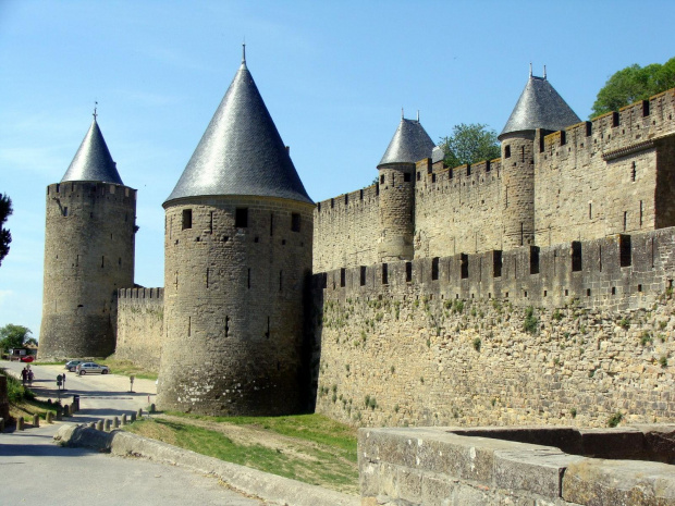 Carcassonne - potężne mury Carcassonne #CARCASSONNE #MIASTA