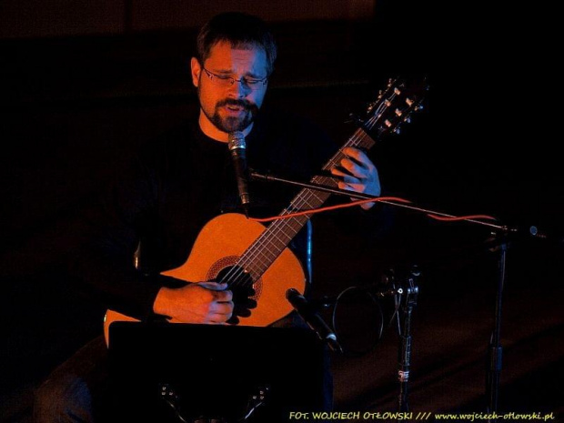 Trio Łódzko-Chojnowskie wykonuje piosenki J. Kaczmarskiego, Suwałki, Aula PWSZ - 31 sierpnia 2010 #Suwałki #AulaPWSZ #muzyka #koncert